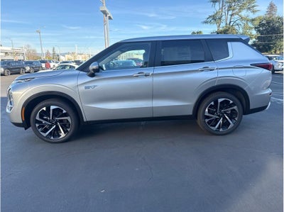 2025 Mitsubishi Outlander PHEV SE