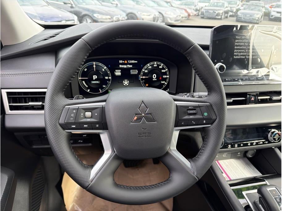 2025 Mitsubishi Outlander PHEV SE