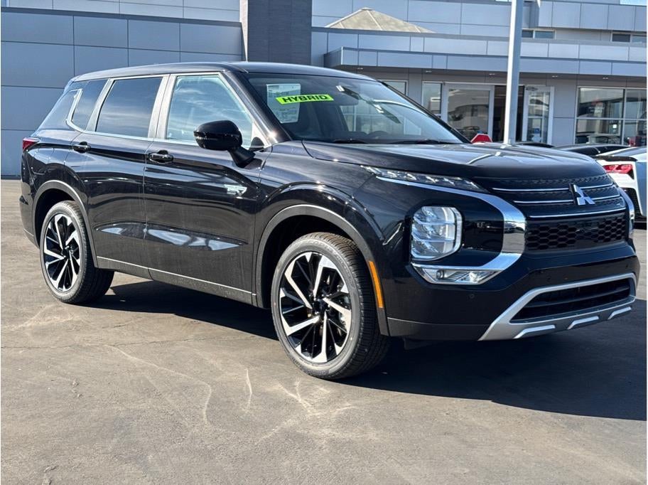 2025 Mitsubishi Outlander PHEV SE