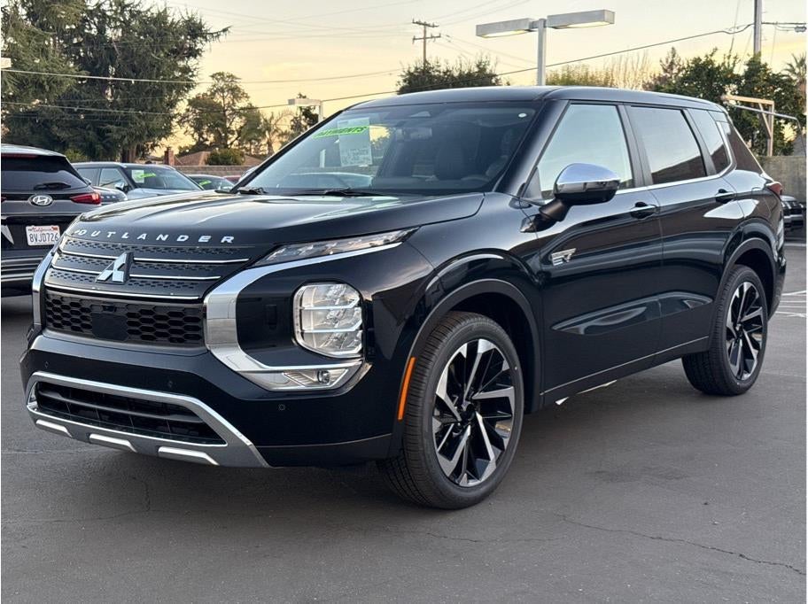 2025 Mitsubishi Outlander PHEV SE Tech Package