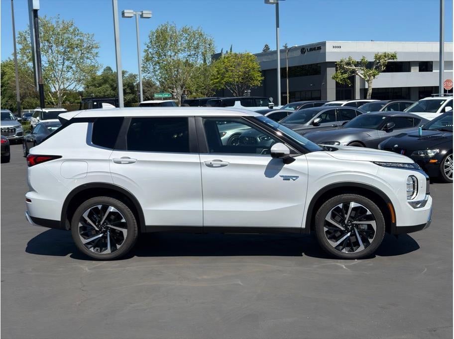 2025 Mitsubishi Outlander PHEV SE