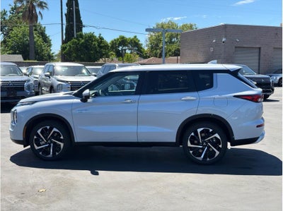 2025 Mitsubishi Outlander PHEV SE