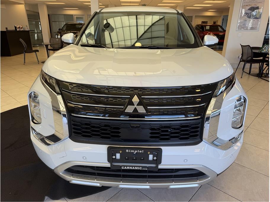 2025 Mitsubishi Outlander PHEV SE Sport Utility 4D