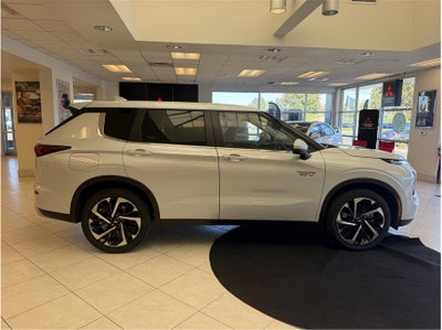2025 Mitsubishi Outlander PHEV SE Sport Utility 4D