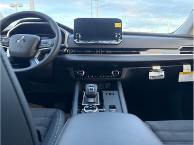 2025 Mitsubishi Outlander PHEV SE