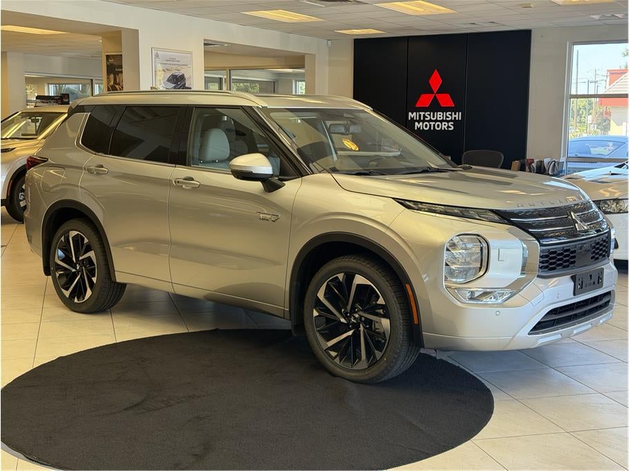 2025 Mitsubishi Outlander PHEV SEL Sport Utility 4D