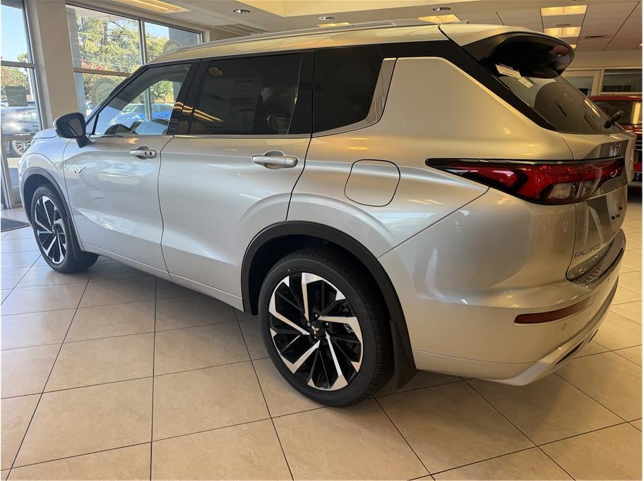 2025 Mitsubishi Outlander PHEV SEL Sport Utility 4D