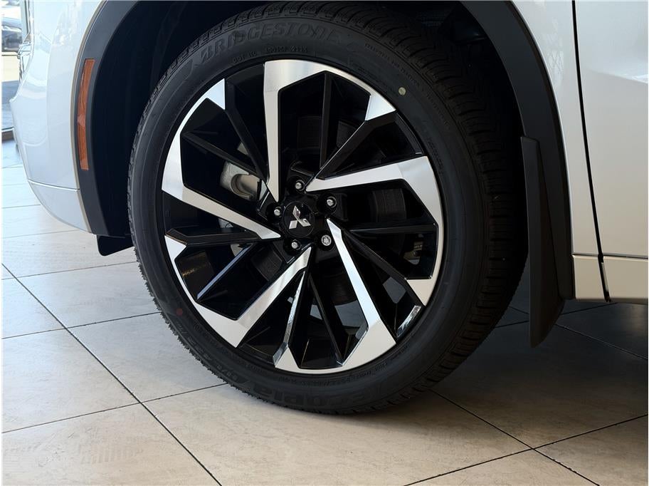 2025 Mitsubishi Outlander PHEV SEL Sport Utility 4D