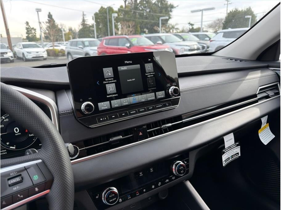 2025 Mitsubishi Outlander PHEV SEL