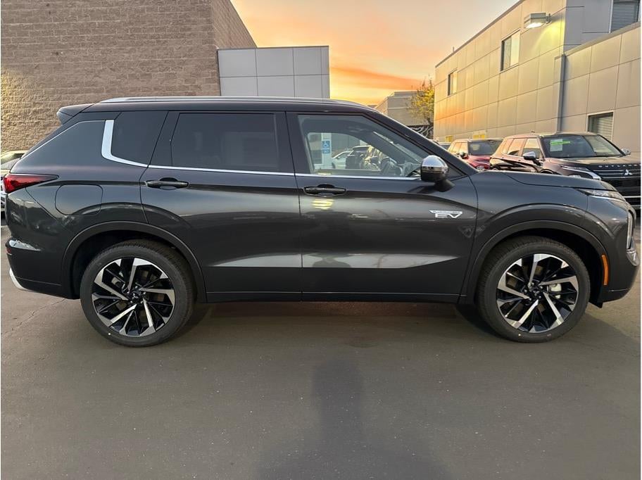 2025 Mitsubishi Outlander PHEV SEL Premium Pacakge