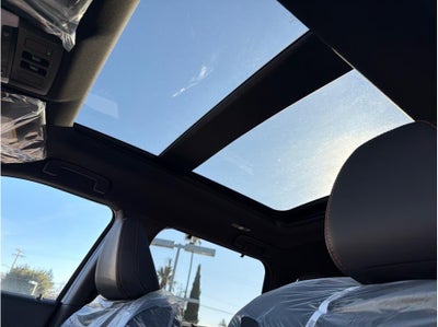 2025 Mitsubishi Outlander PHEV SEL Premium Package