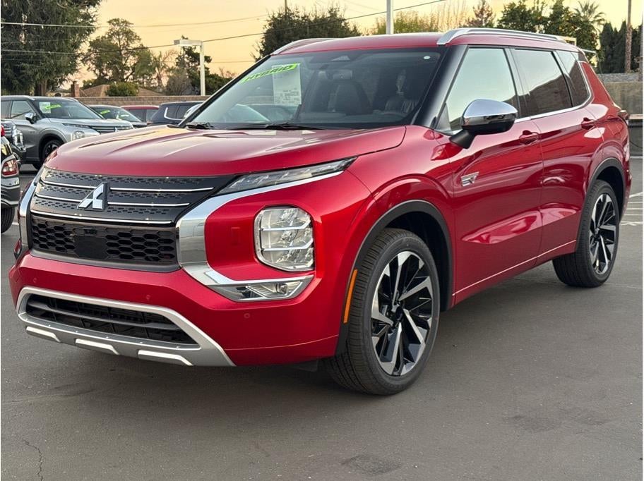 2025 Mitsubishi Outlander PHEV SEL