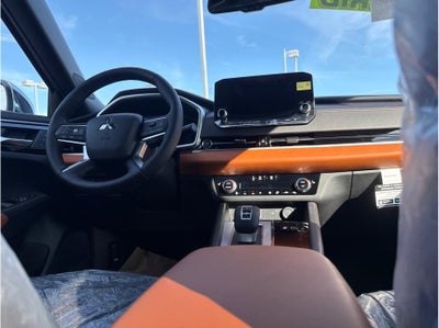 2025 Mitsubishi Outlander PHEV SEL Premium Package