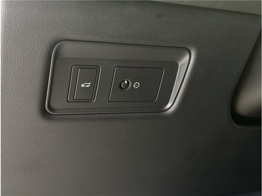 2018 Land Rover Range Rover HSE Sport Utility 4D