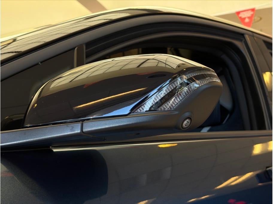 2023 Fisker Ocean One Sport Utility 4D