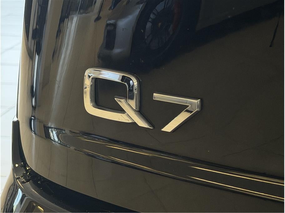 2019 Audi Q7 45 TFSI Premium Sport Utility 4D