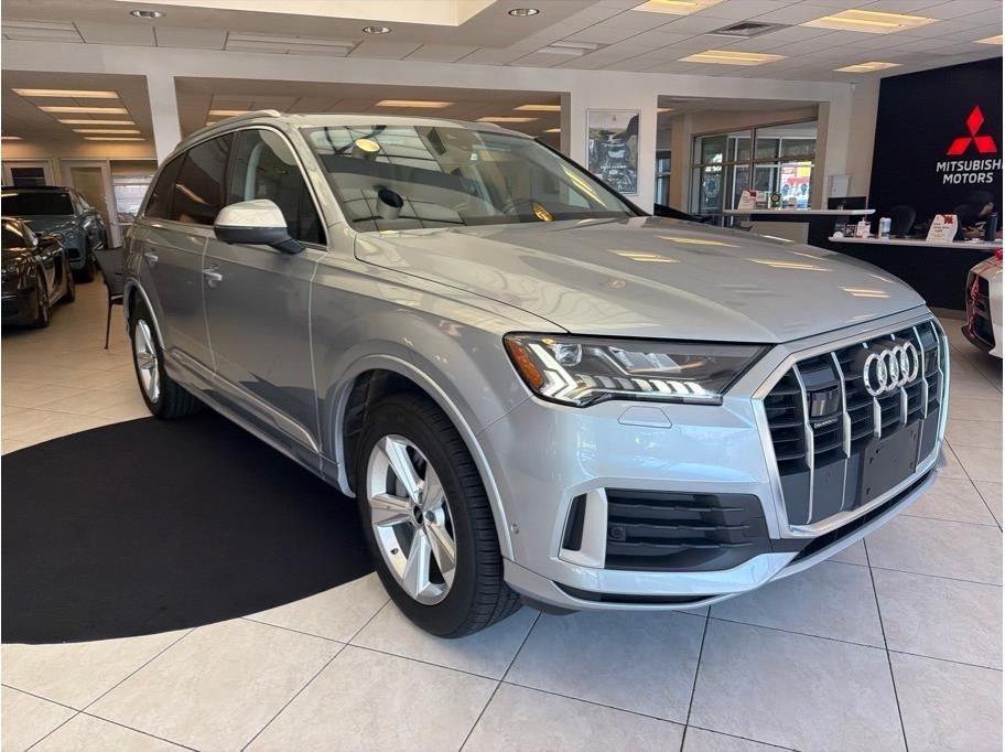 2024 Audi Q7 45 TFSI Premium Plus Sport Utility 4D