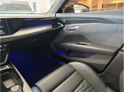 2022 Audi e-tron GT Prestige Sedan 4D