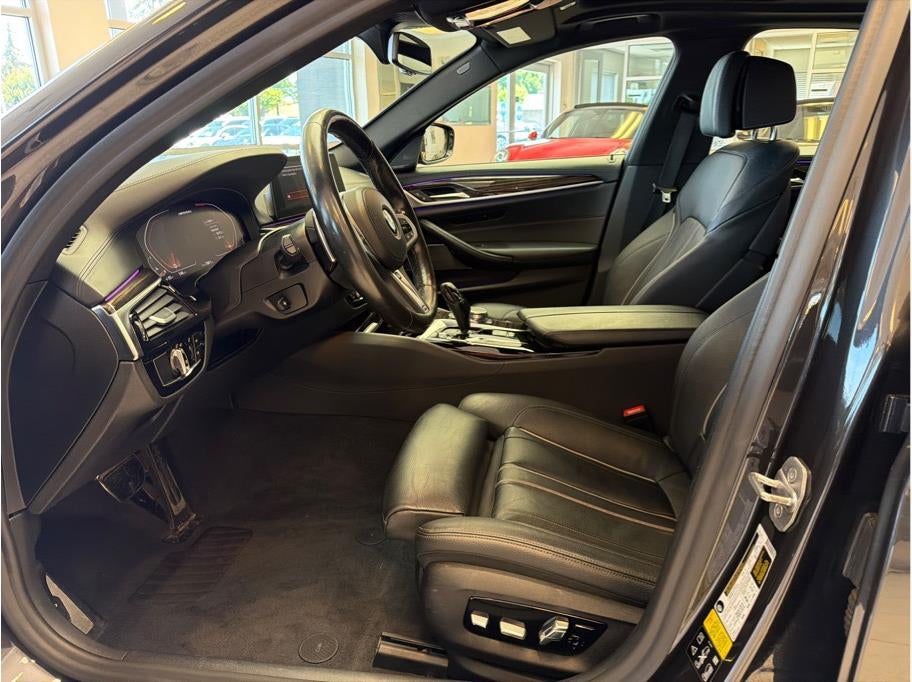 2020 BMW 5 Series M550i xDrive Sedan 4D