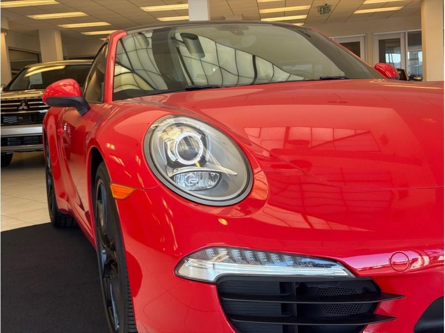 2015 Porsche 911 Carrera Coupe 2D
