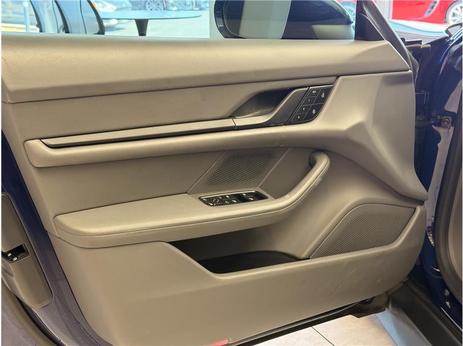 2022 Porsche Taycan Sedan 4D