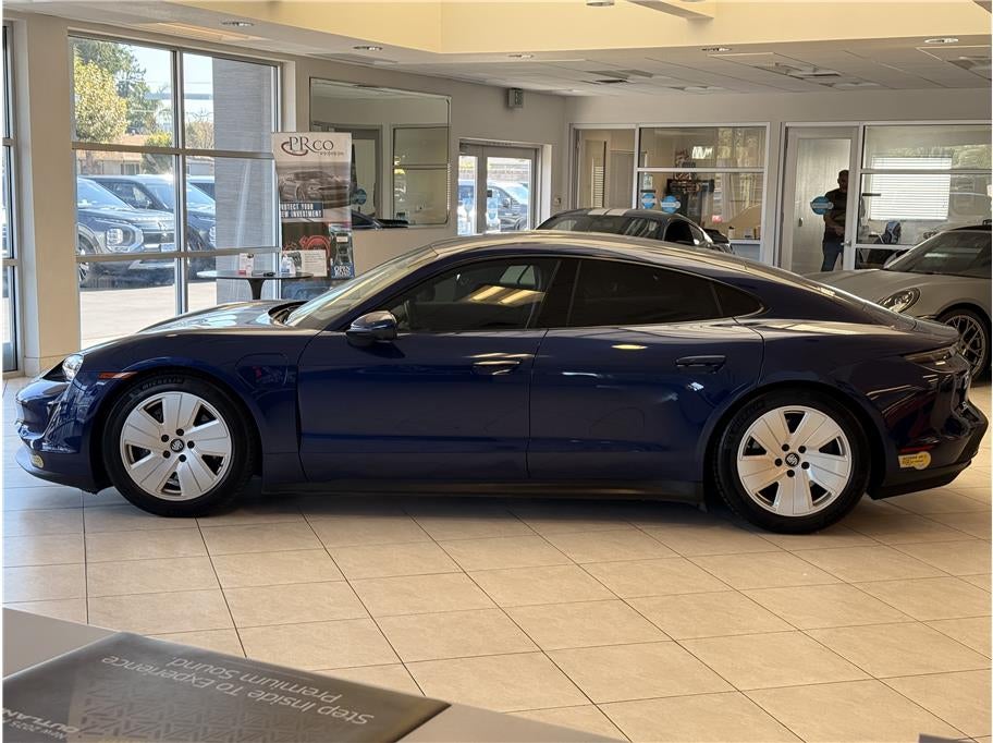 2022 Porsche Taycan Sedan 4D