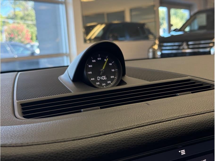 2018 Porsche Panamera 4 E-Hybrid Sedan 4D