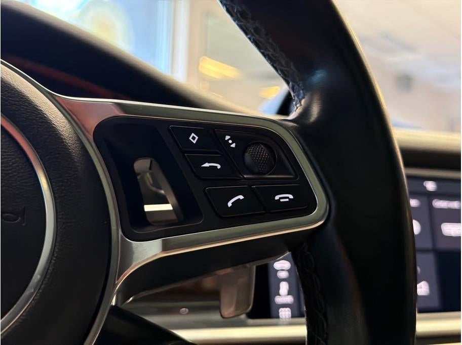 2018 Porsche Panamera 4 E-Hybrid Sedan 4D