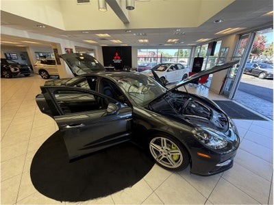 2018 Porsche Panamera 4 E-Hybrid Sedan 4D