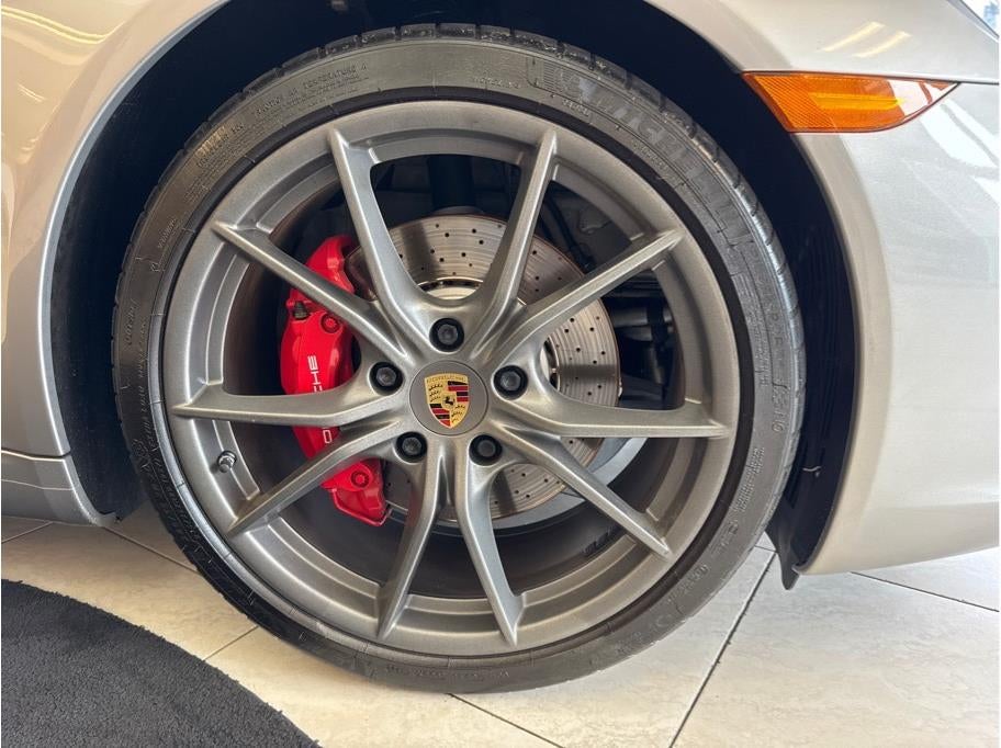 2018 Porsche 911 Carrera S Cabriolet 2D