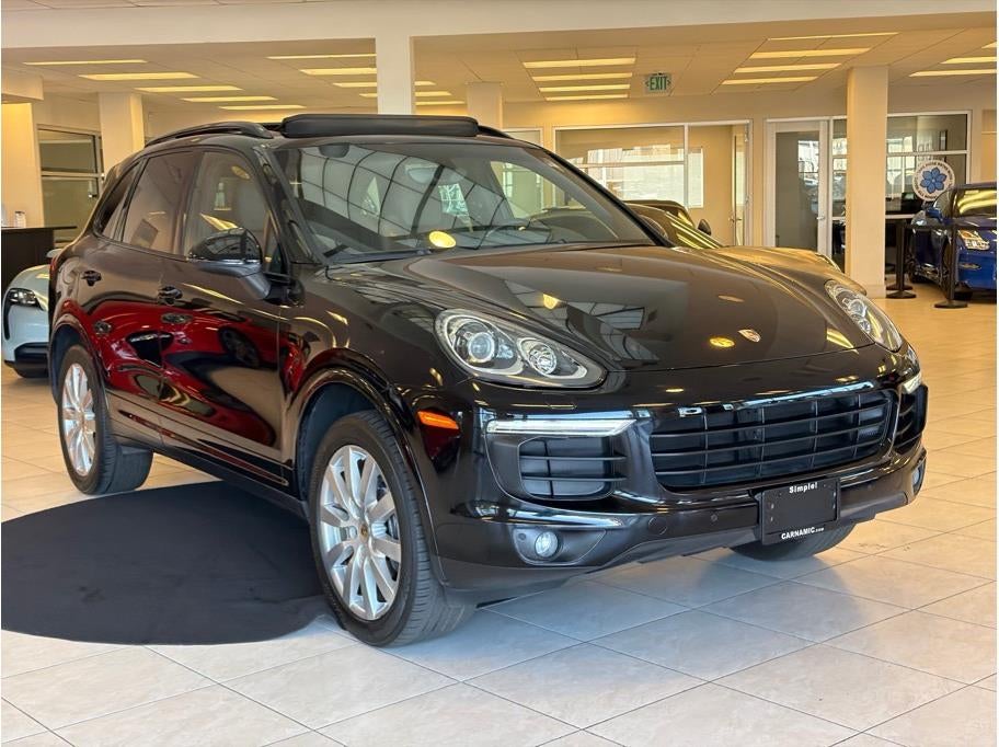 2017 Porsche Cayenne Platinum Edition Sport Utility 4D