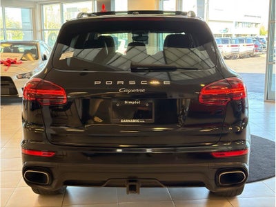 2017 Porsche Cayenne Platinum Edition Sport Utility 4D