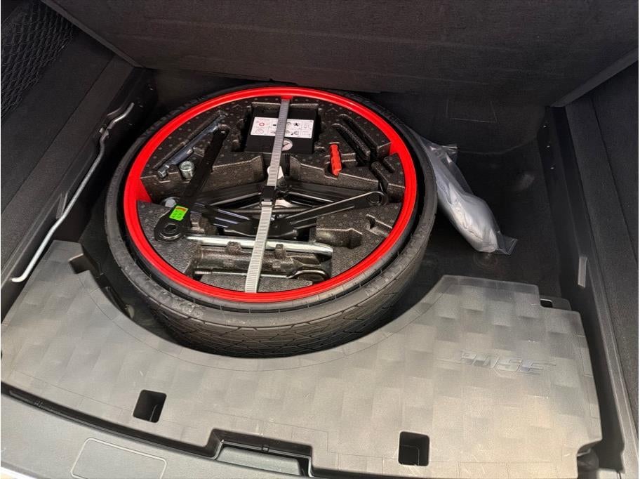 2022 Porsche Cayenne Platinum Edition Sport Utility 4D