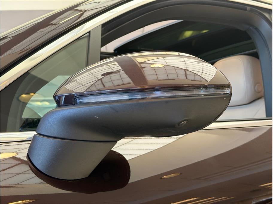 2022 Porsche Cayenne Platinum Edition Sport Utility 4D