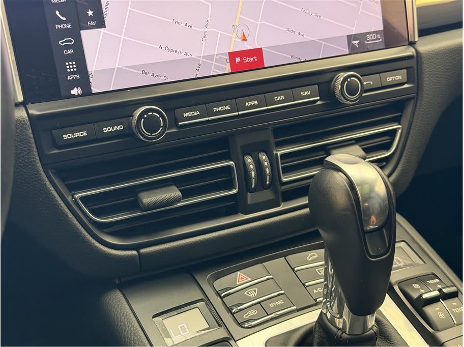 2021 Porsche Macan S Sport Utility 4D