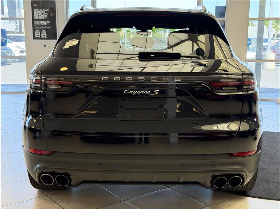 2021 Porsche Cayenne S Sport Utility 4D