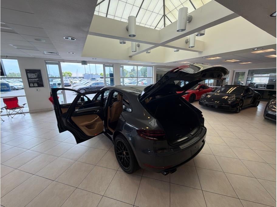 2017 Porsche Macan GTS Sport Utility 4D