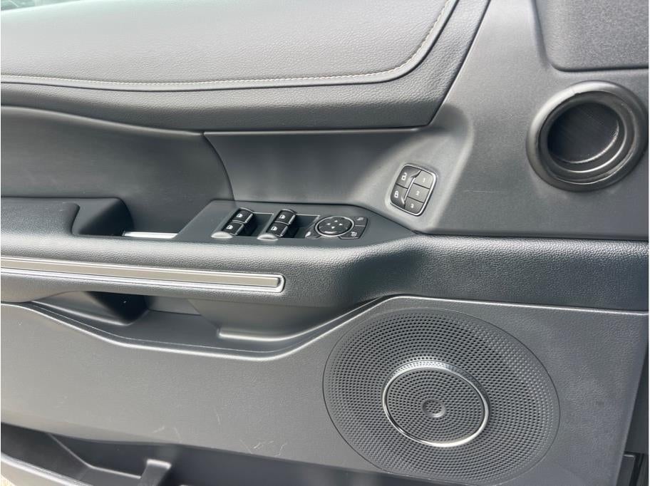 2024 Ford Expedition MAX XLT Sport Utility 4D