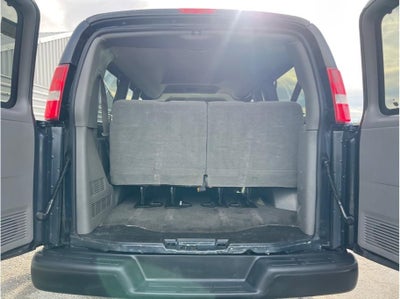 2017 Chevrolet Express 2500 Passenger LS Van 3D