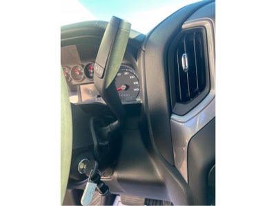 2021 Chevrolet Silverado 1500 Crew Cab Custom Pickup 4D 5 3/4 ft
