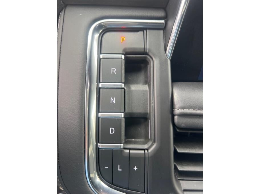 2024 Chevrolet Suburban LT Sport Utility 4D