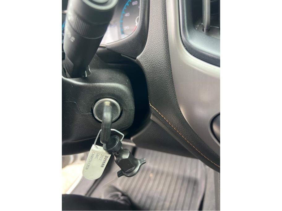 2022 GMC Canyon Crew Cab AT4 Pickup 4D 5 ft