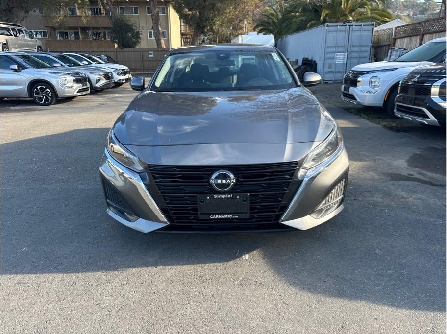 2023 Nissan Altima 2.5 SV Sedan 4D