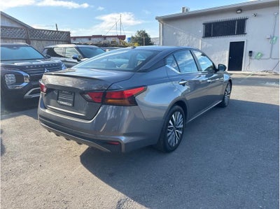 2023 Nissan Altima 2.5 SV Sedan 4D