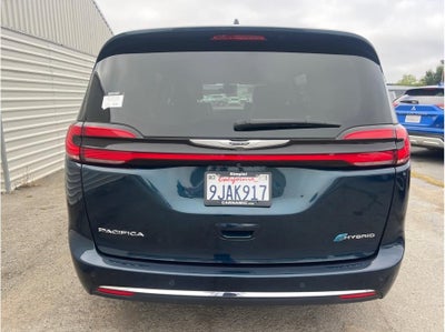 2023 Chrysler Pacifica Hybrid Touring L Van 4D