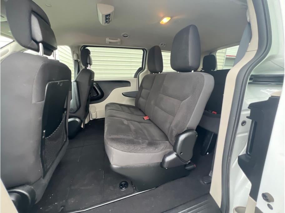 2018 Dodge Grand Caravan Passenger SE Minivan 4D