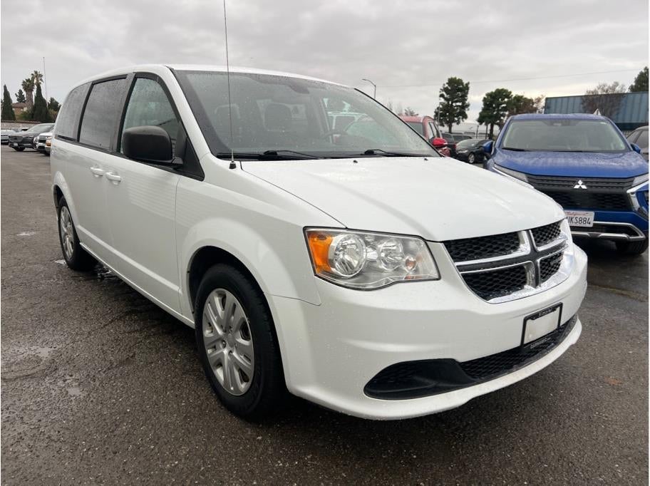 2018 Dodge Grand Caravan Passenger SE Minivan 4D