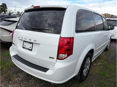 2017 Dodge Grand Caravan Passenger SE Minivan 4D
