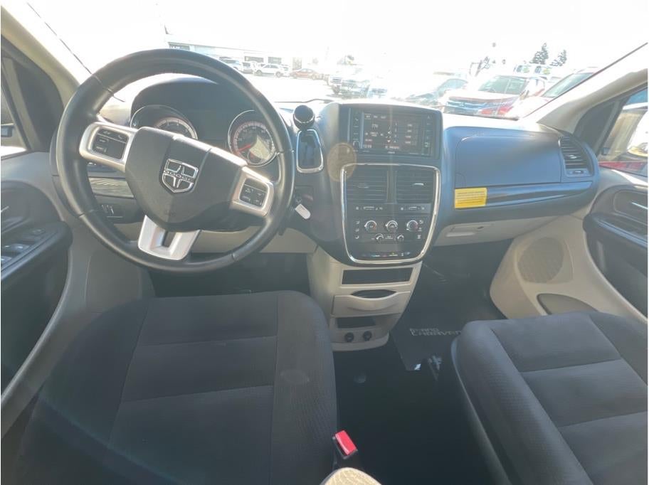 2017 Dodge Grand Caravan Passenger SE Minivan 4D
