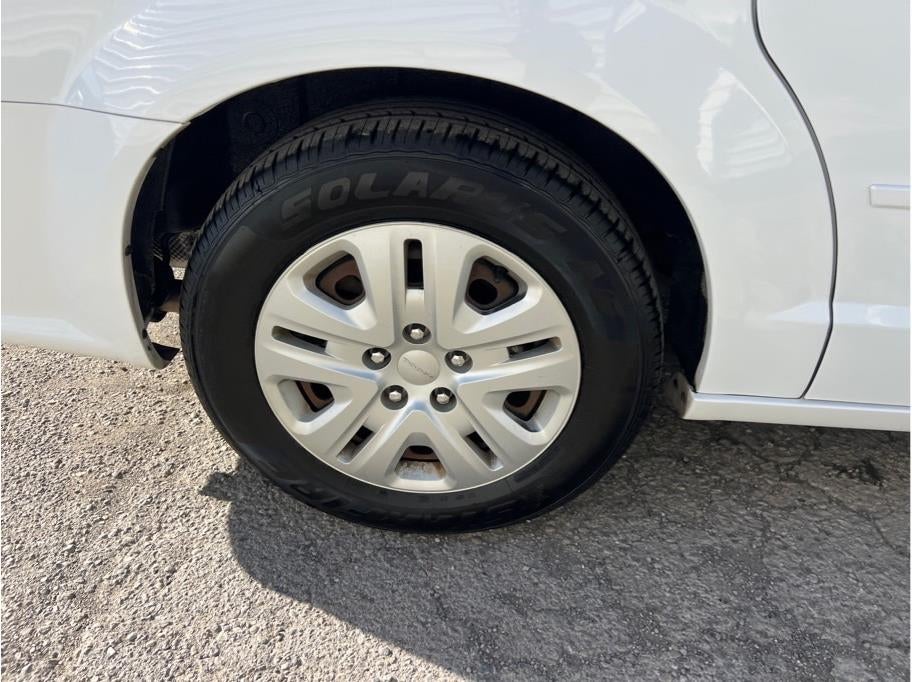 2017 Dodge Grand Caravan Passenger SE Minivan 4D